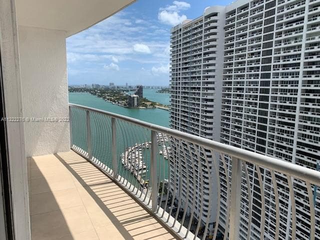 1750 N Bayshore Dr # 2806, Miami FL 33132