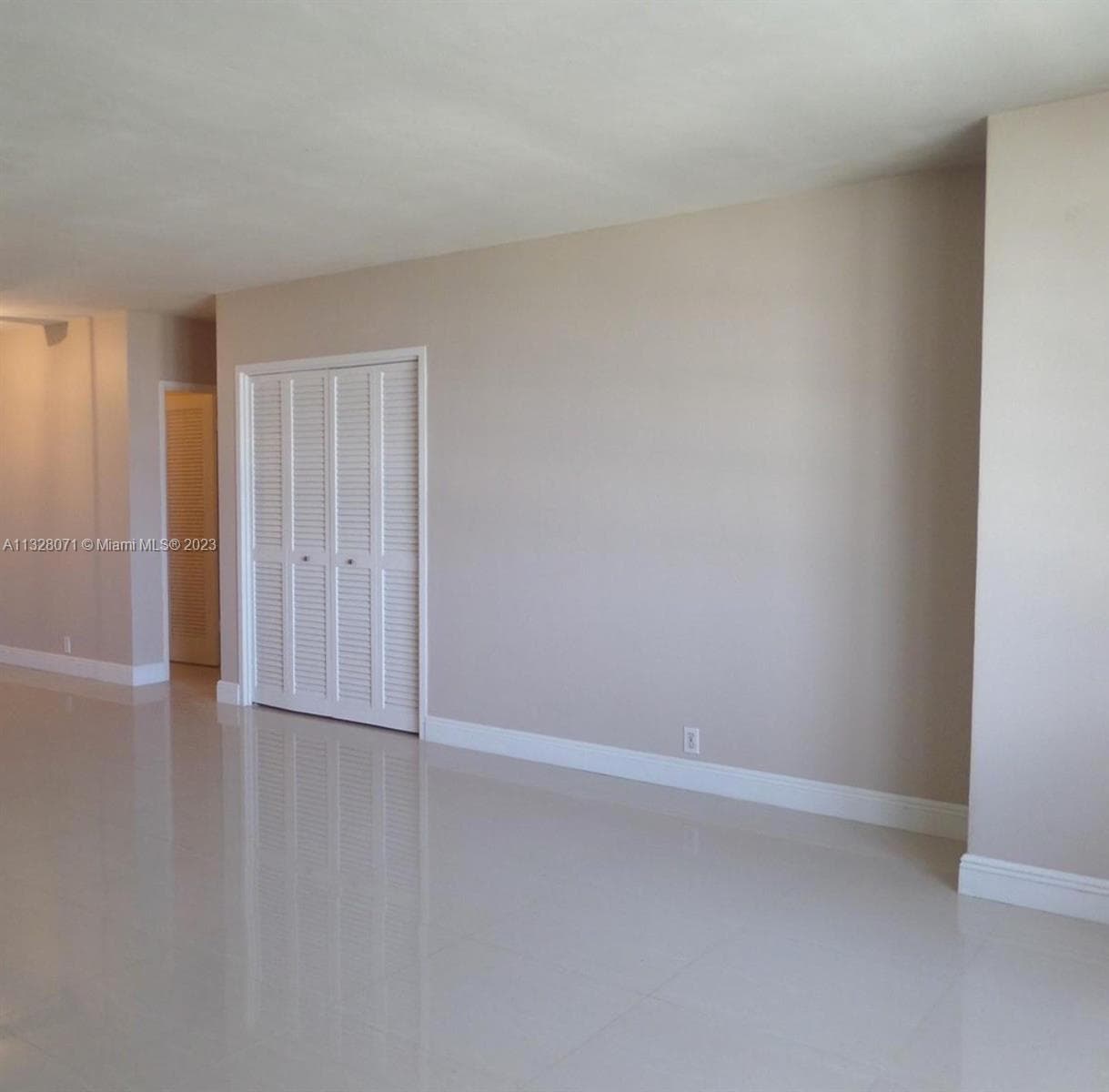 1000 West Ave # 1032, Miami Beach FL 33139