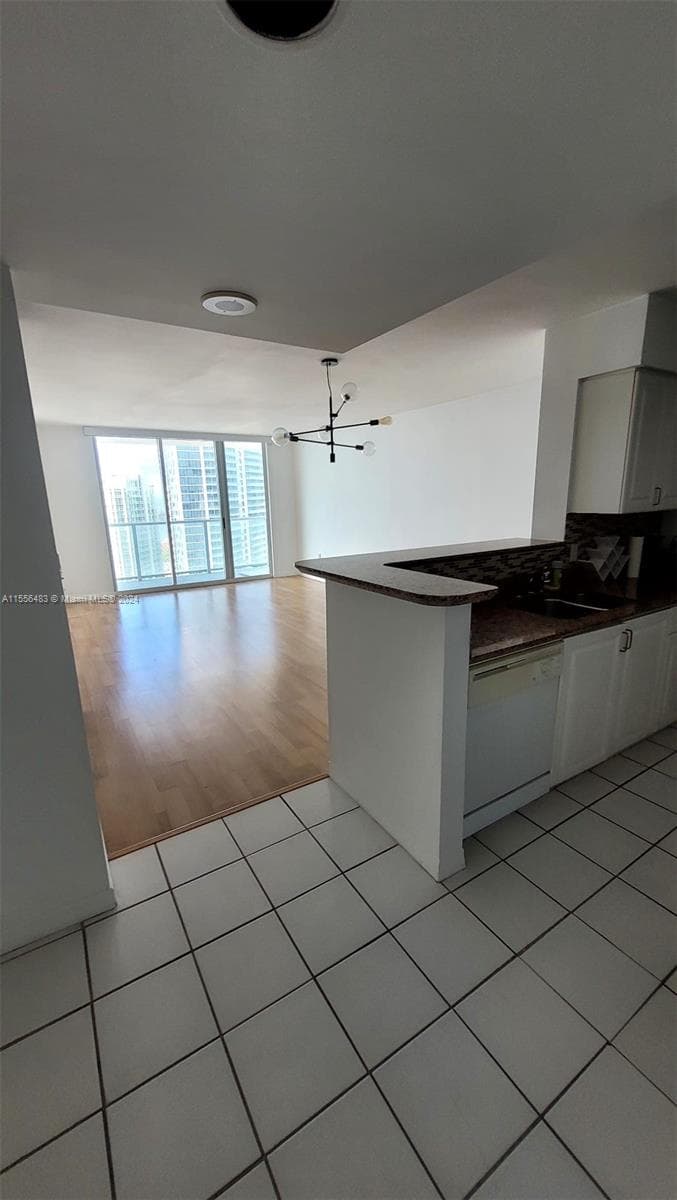 1155 Brickell Bay Dr # 2805, Miami FL 33131