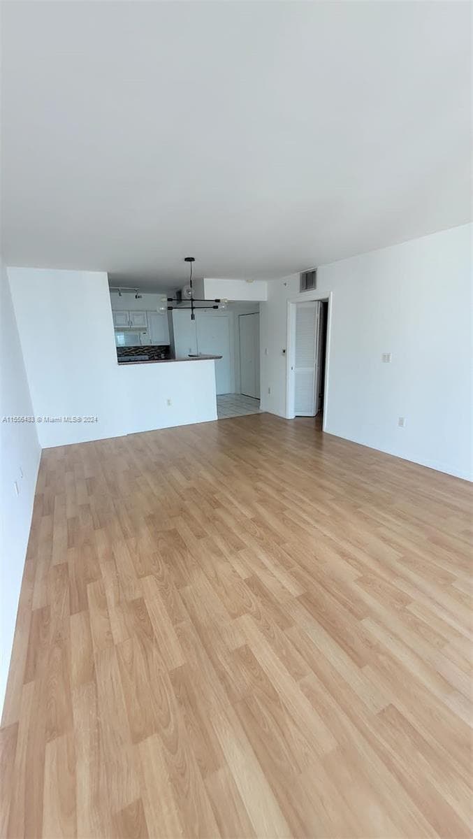 1155 Brickell Bay Dr # 2805, Miami FL 33131