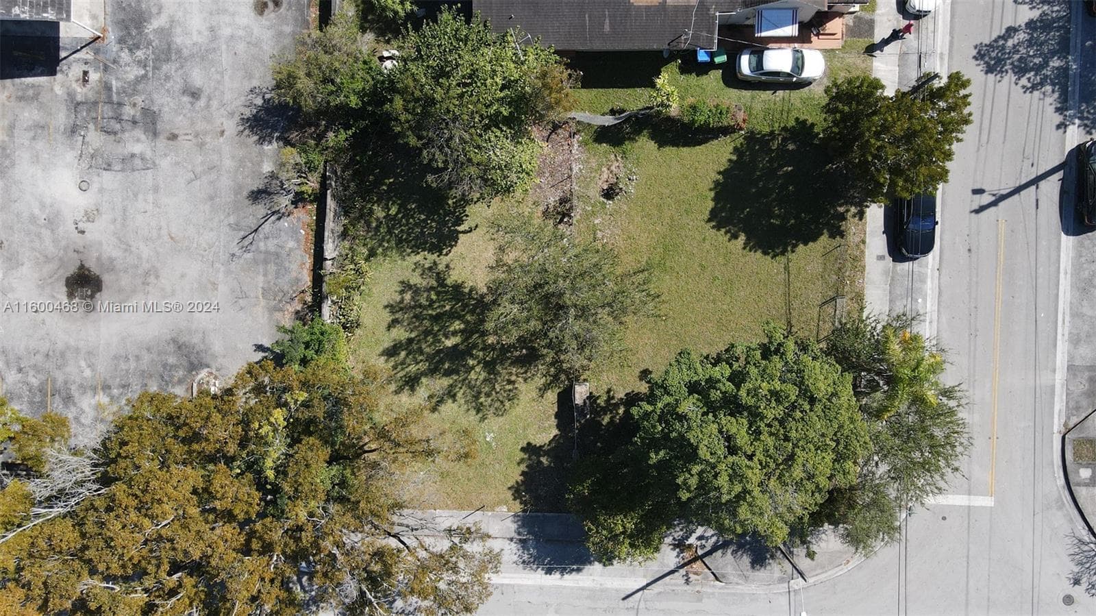 3373 Thomas Ave, Miami FL 33133
