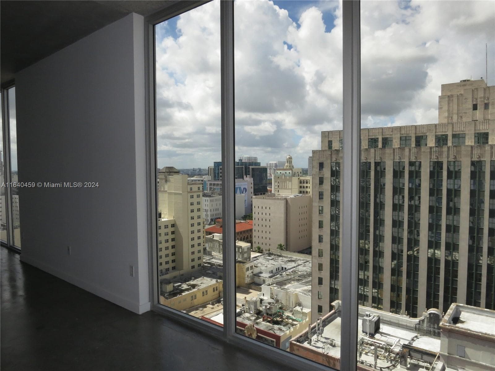 151 SE 1 St # 1902, Miami FL 33131