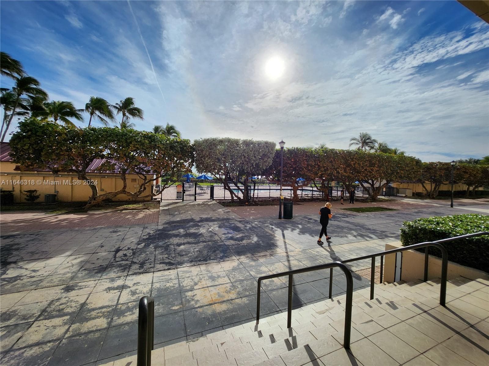 2555 Collins Ave # 306, Miami Beach FL 33140