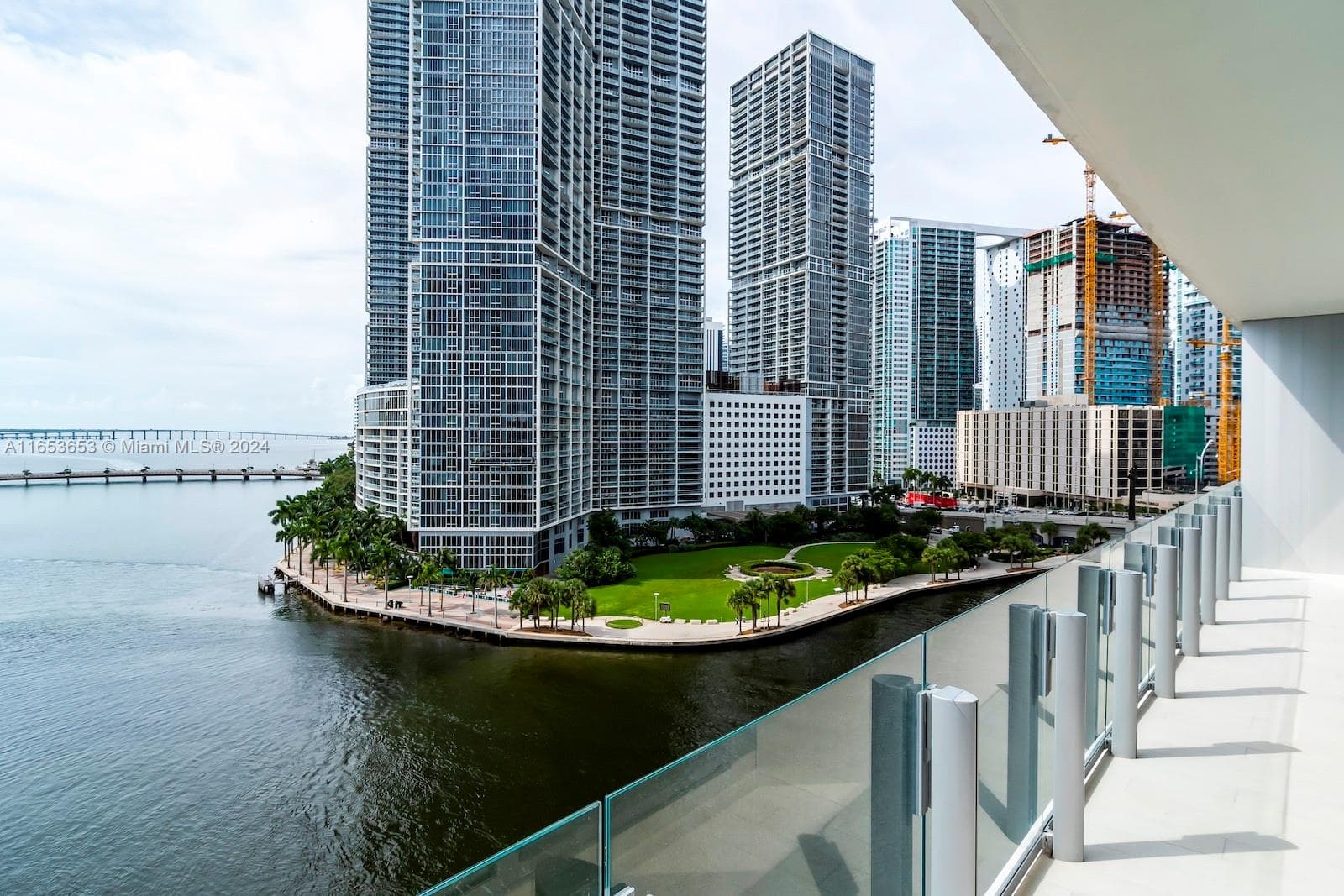 300 Biscayne Blvd Way # 902, Miami FL 33131