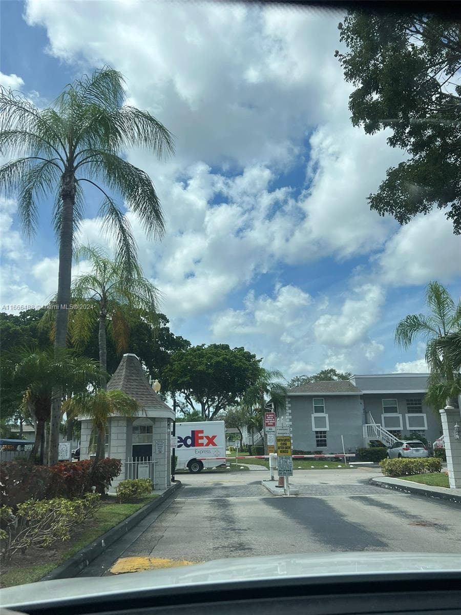 435 NE 210th Cir Ter # 23, Miami FL 33179