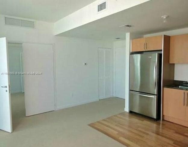 300 S Biscayne Blvd # 1703, Miami FL 33131