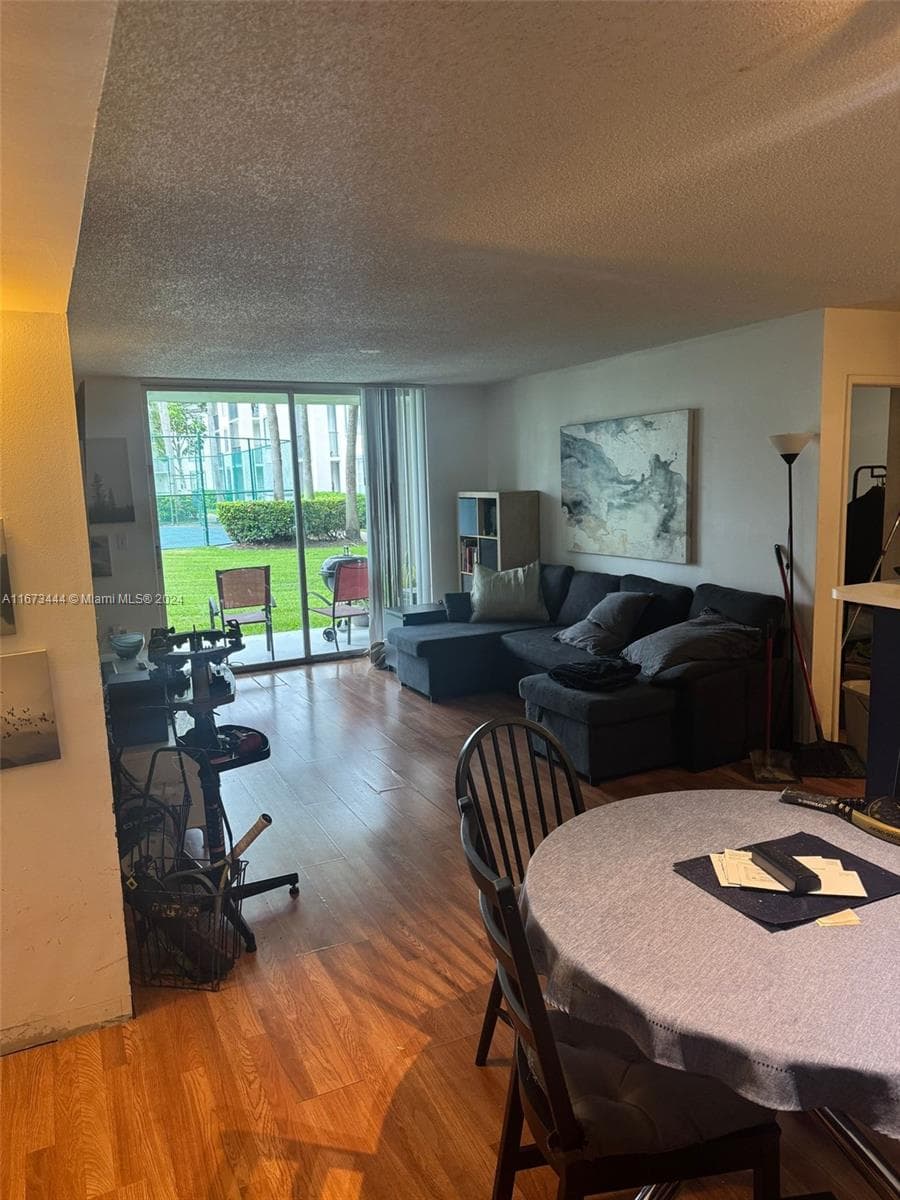 4580 NW 107th Ave # 13, Doral FL 33178