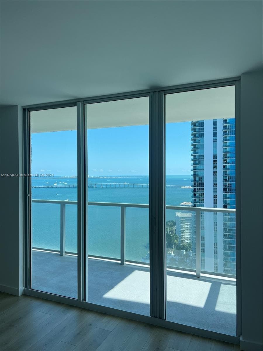 1155 Brickell Bay Dr # 3205, Miami FL 33131