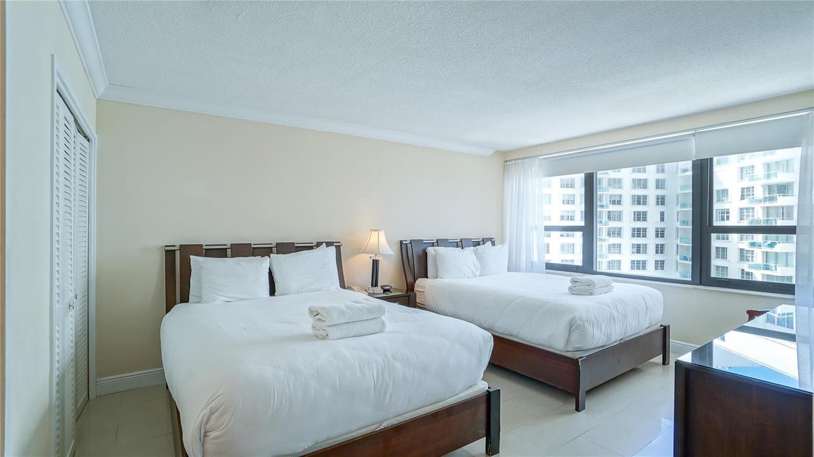 5225 Collins Avenue # 1417, Miami Beach FL 33140