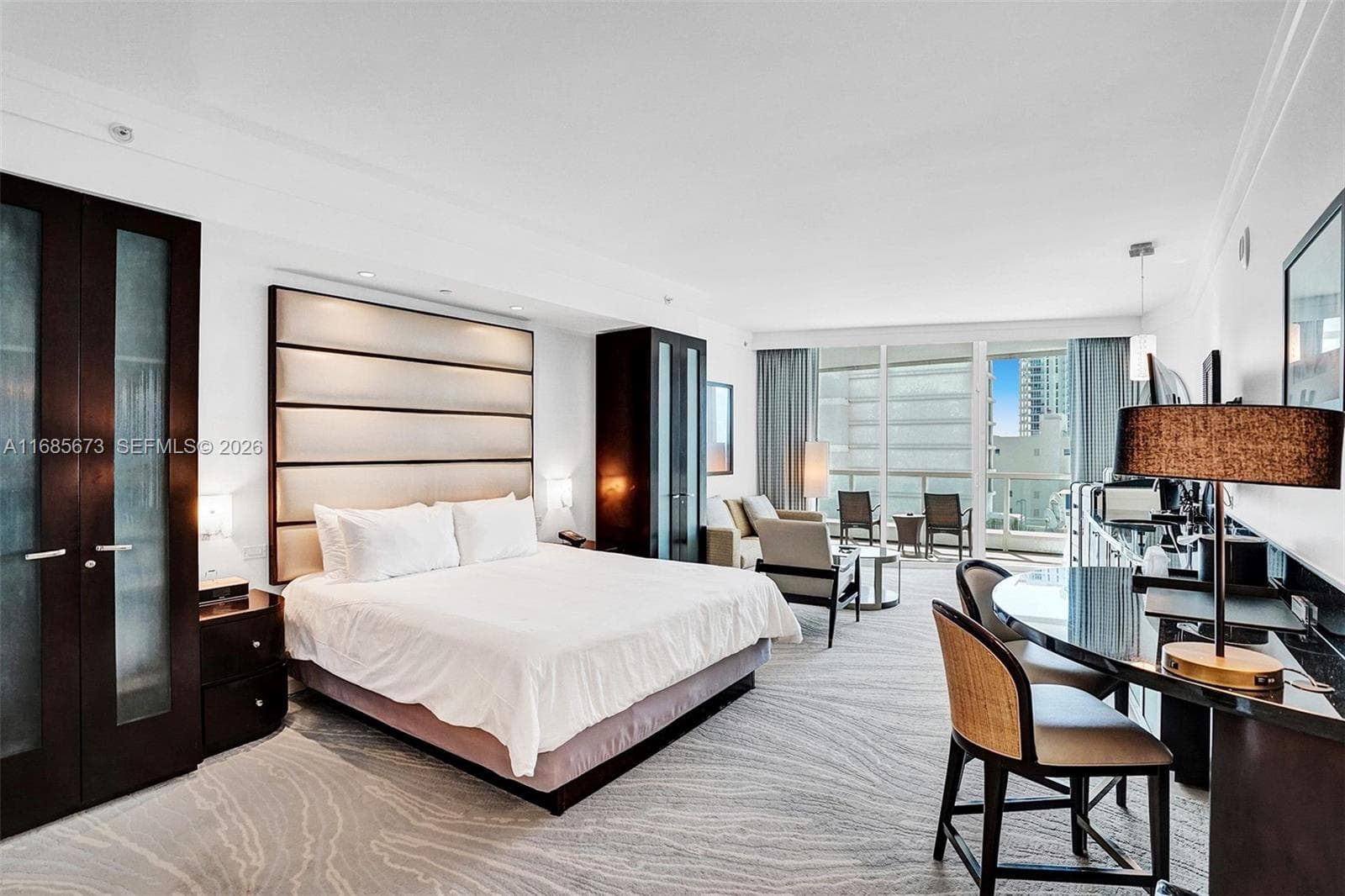 4391 Collins Ave # 915, Miami Beach FL 33140