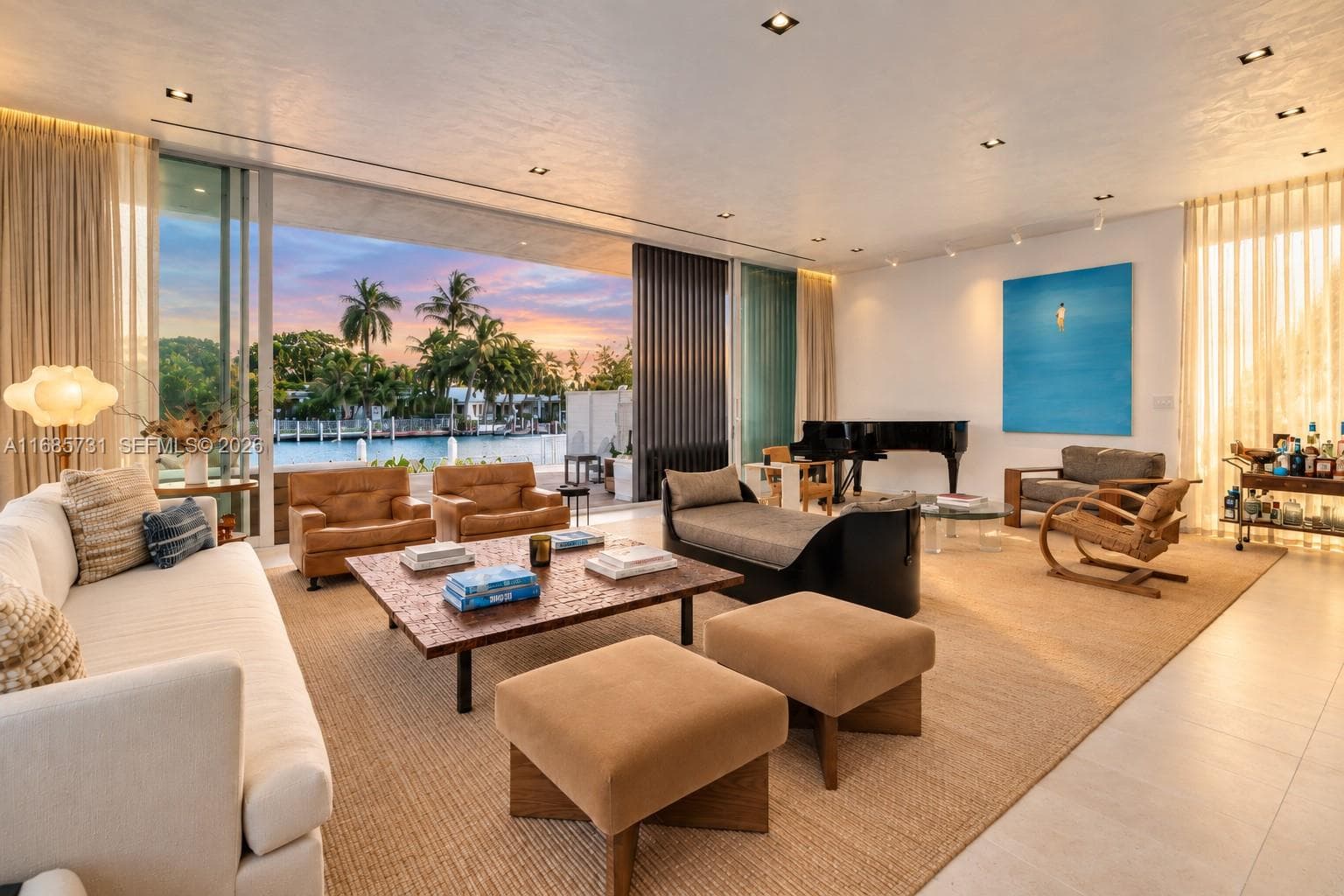 1041 W 48th St, Miami Beach FL 33140
