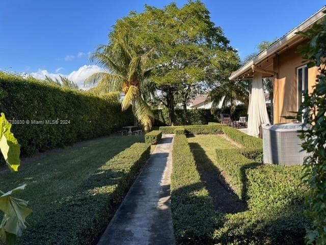 10601 SW 128th St, Miami FL 33176
