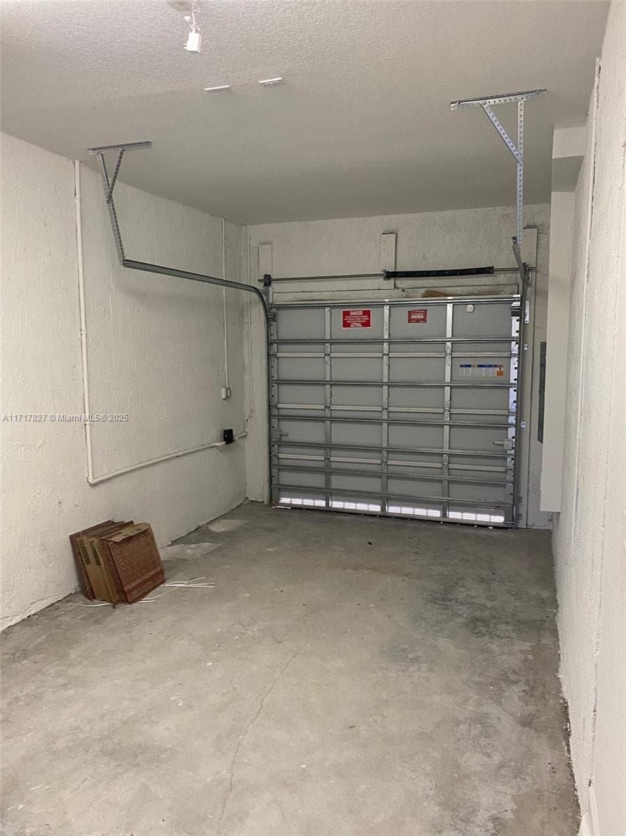 12623 NW 24th Ave # 12623, Miami FL 33167