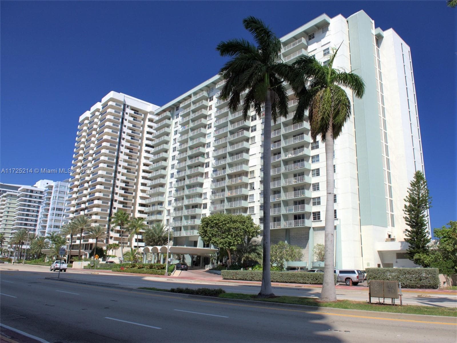 5701 Collins Ave # 1011, Miami Beach FL 33140