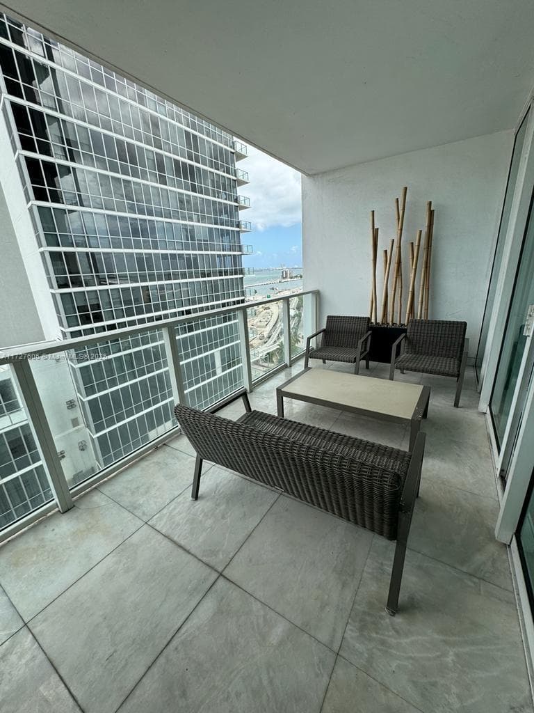 1040 Biscayne Blvd # 1505, Miami FL 33132