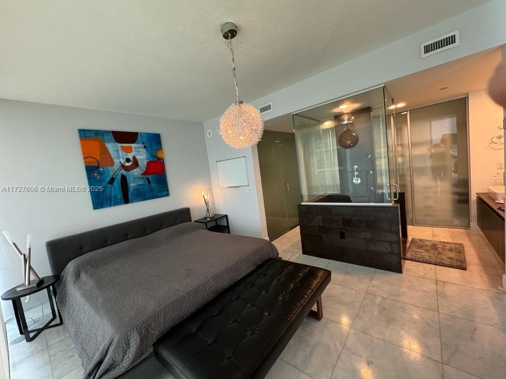 1040 Biscayne Blvd # 1505, Miami FL 33132