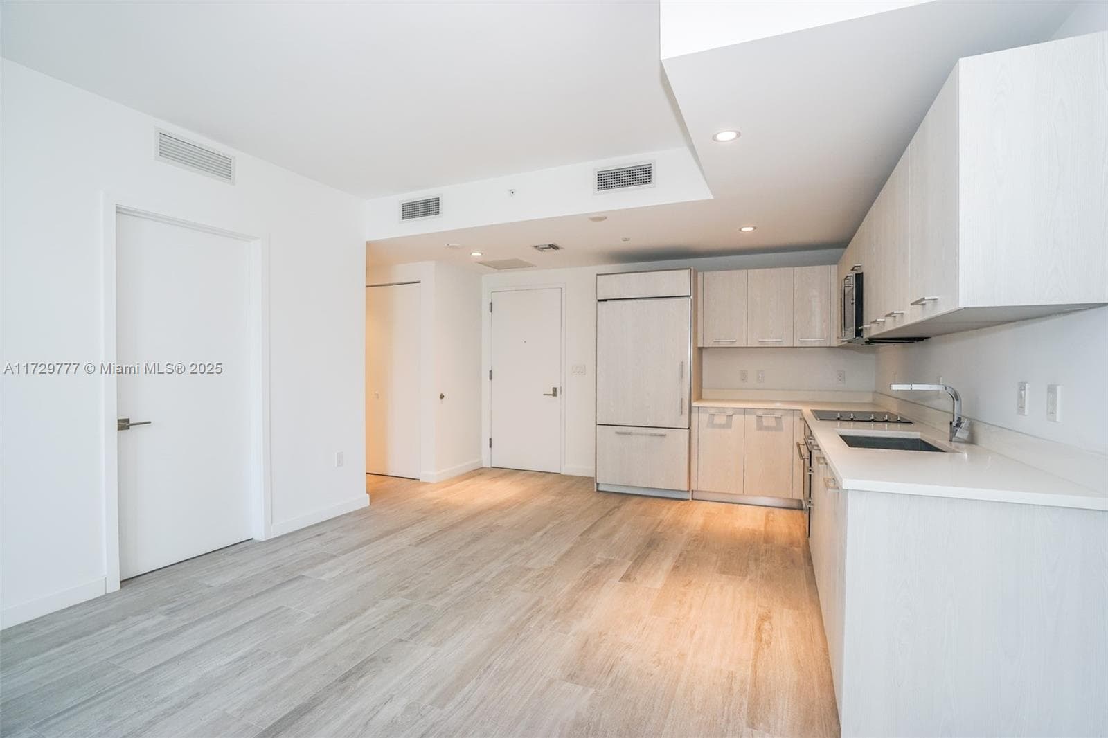55 SW 9 Street # 1407, Miami FL 33130