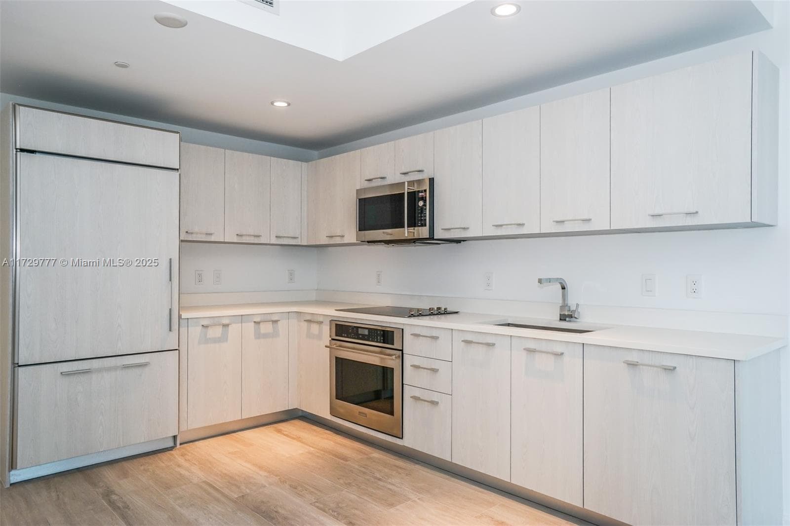 55 SW 9 Street # 1407, Miami FL 33130