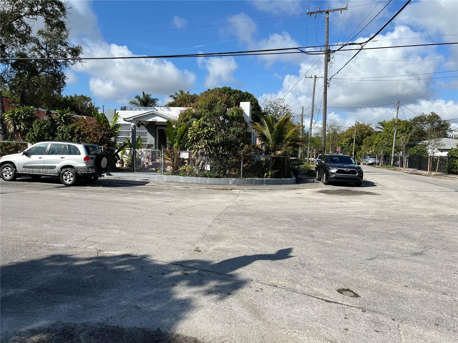 6730 NE MIAMI PL, Miami FL 33138