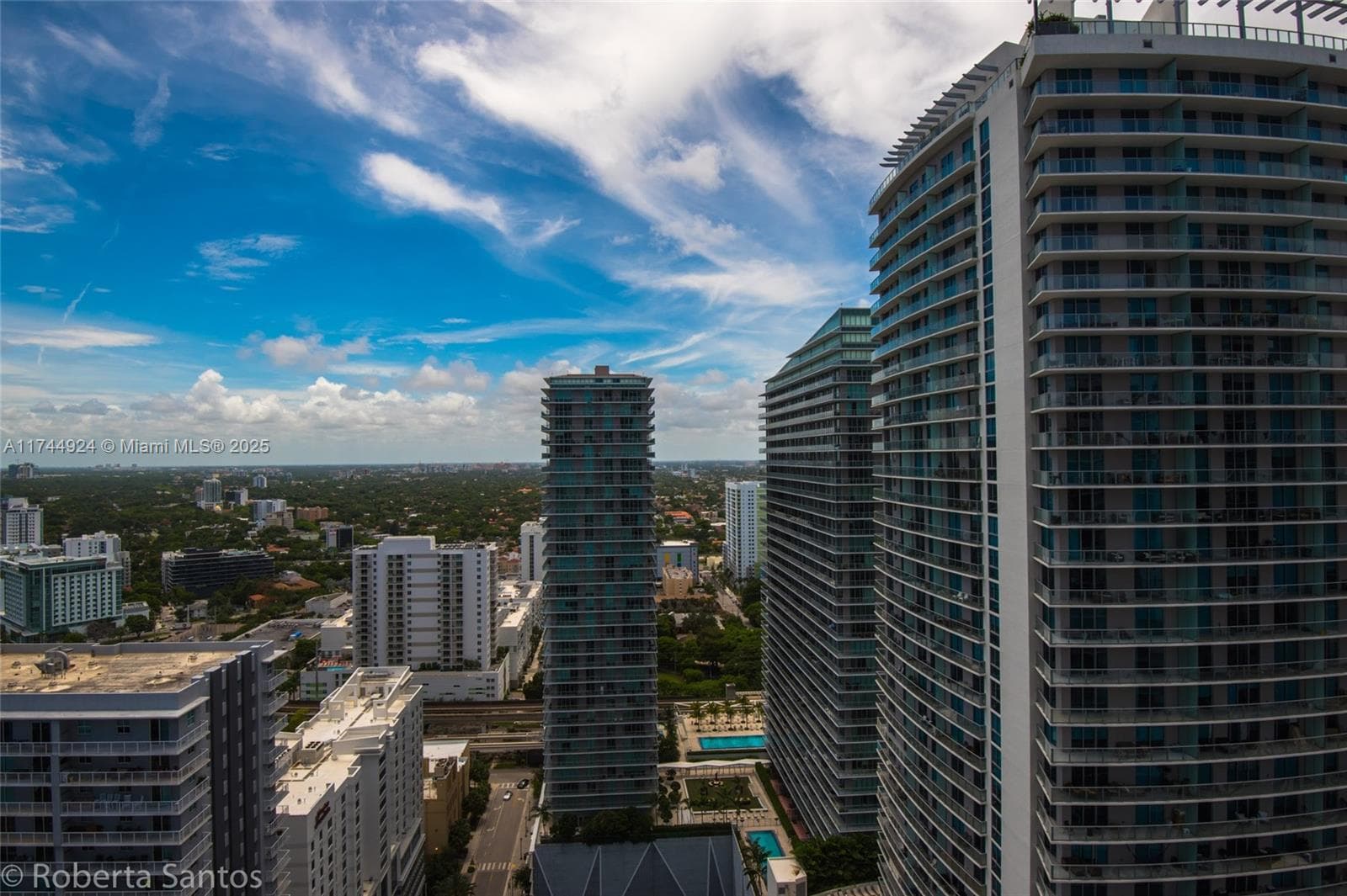 1080 Brickell Ave # 3205, Miami FL 33131