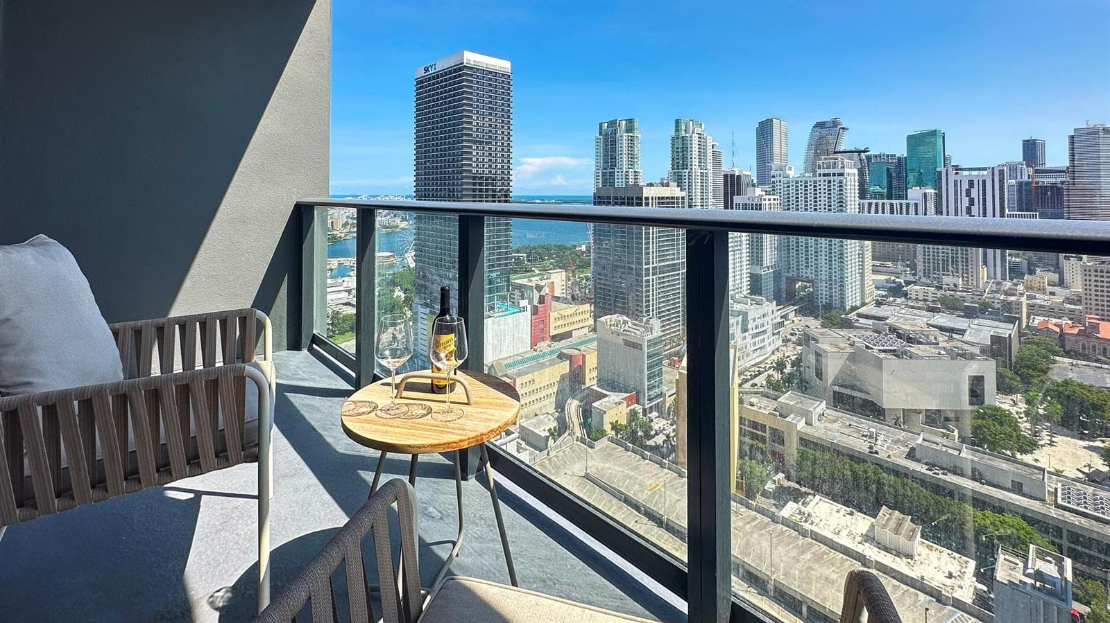 601 NE 1st Avenue NE # 2906, Miami FL 33132