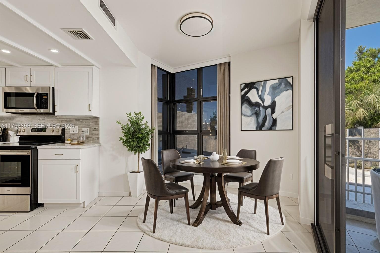 4000 Towerside Ter # 302, Miami FL 33138