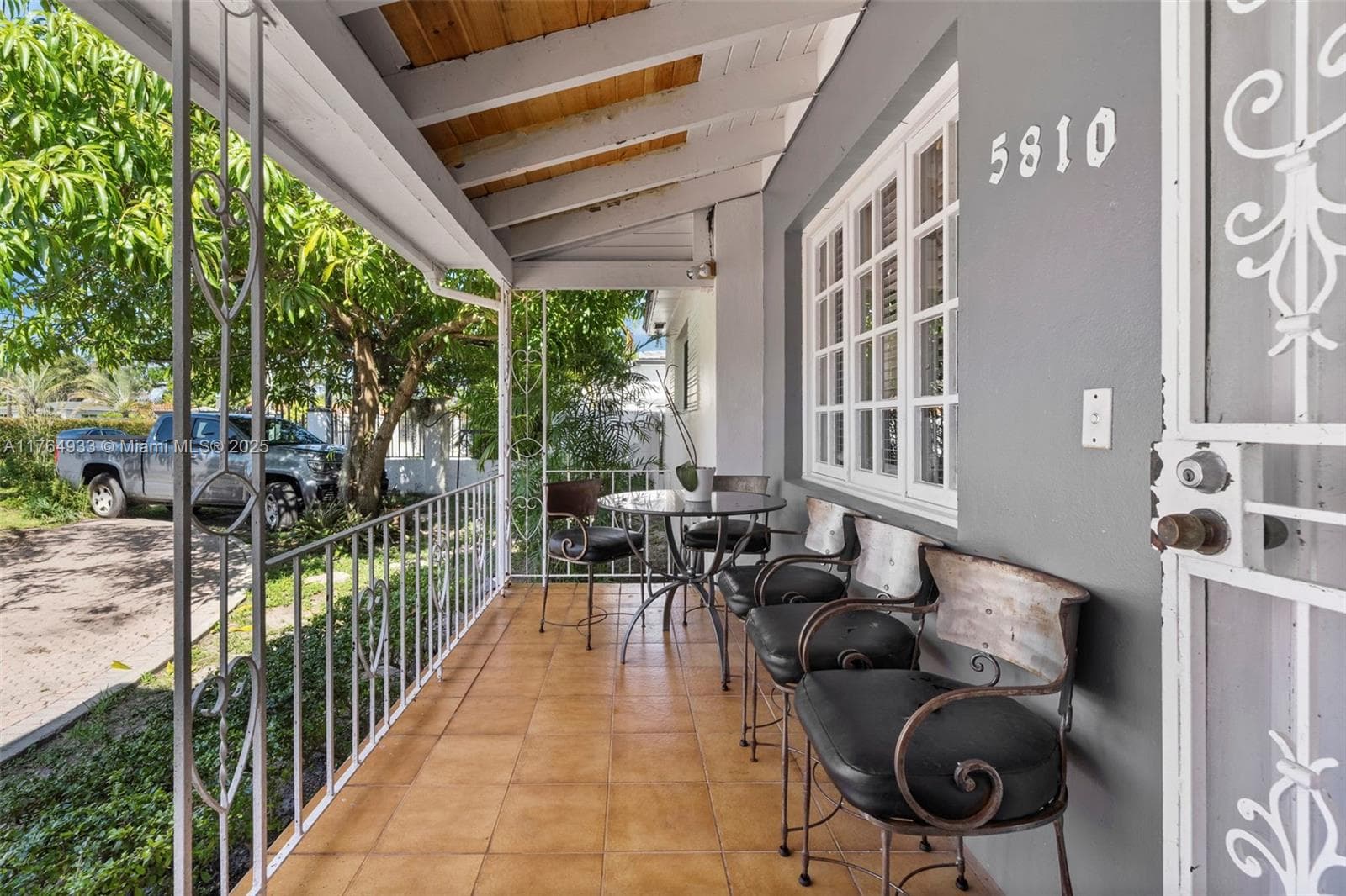 5810 SW 22nd St, Miami FL 33155