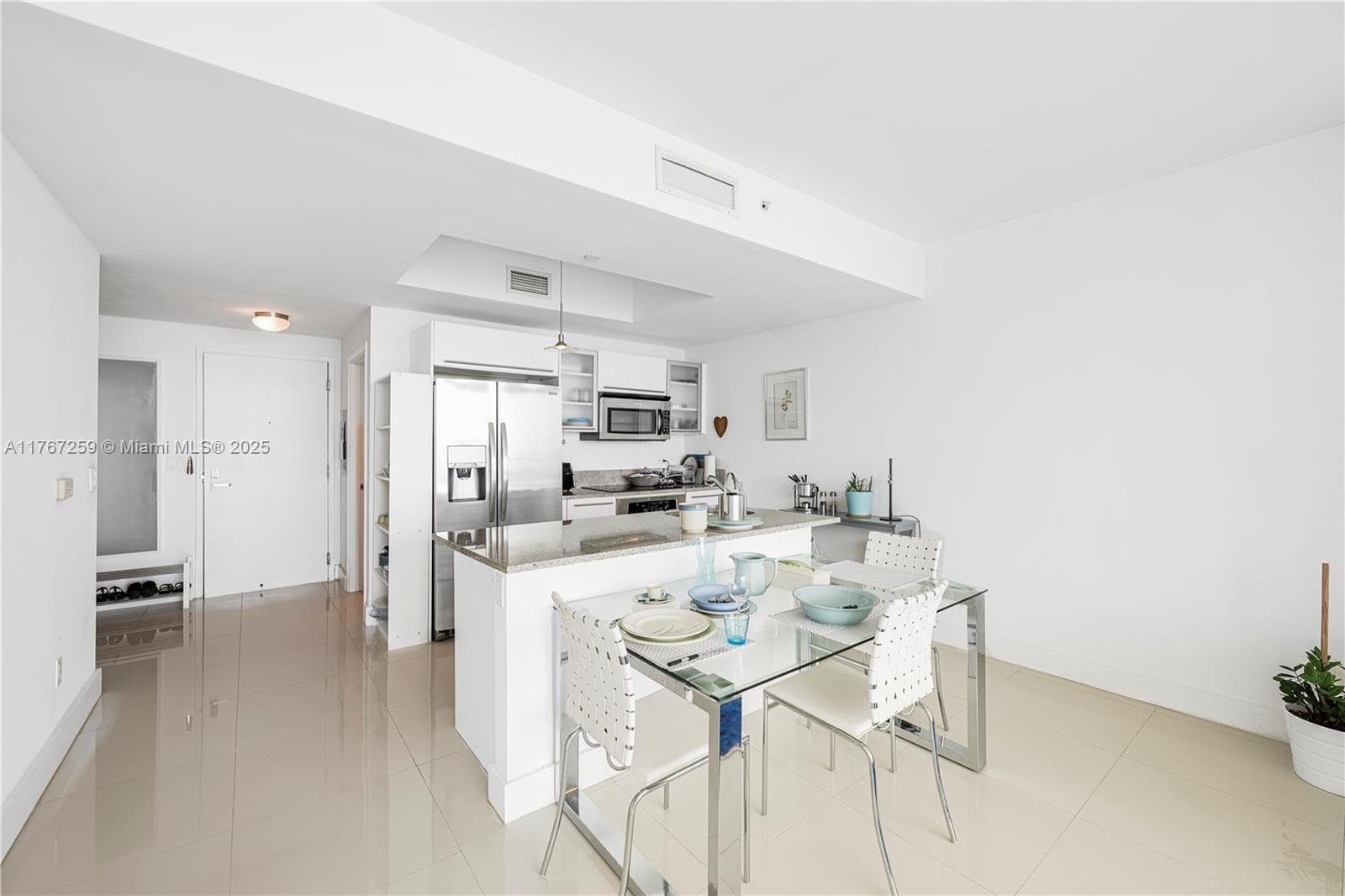 888 Biscayne Blvd # 4306, Miami FL 33132