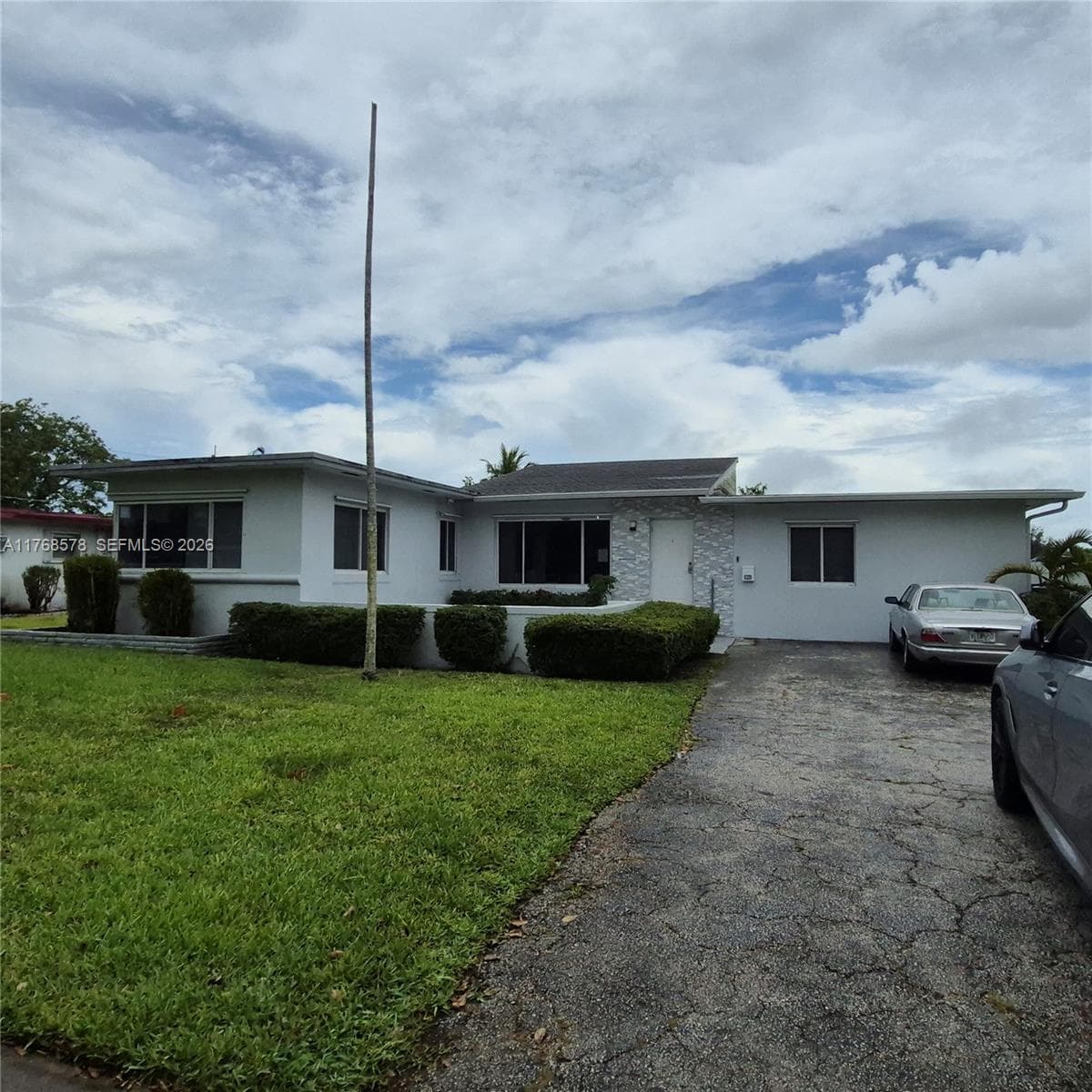 8320 NW 10 Ave, Miami FL 33150