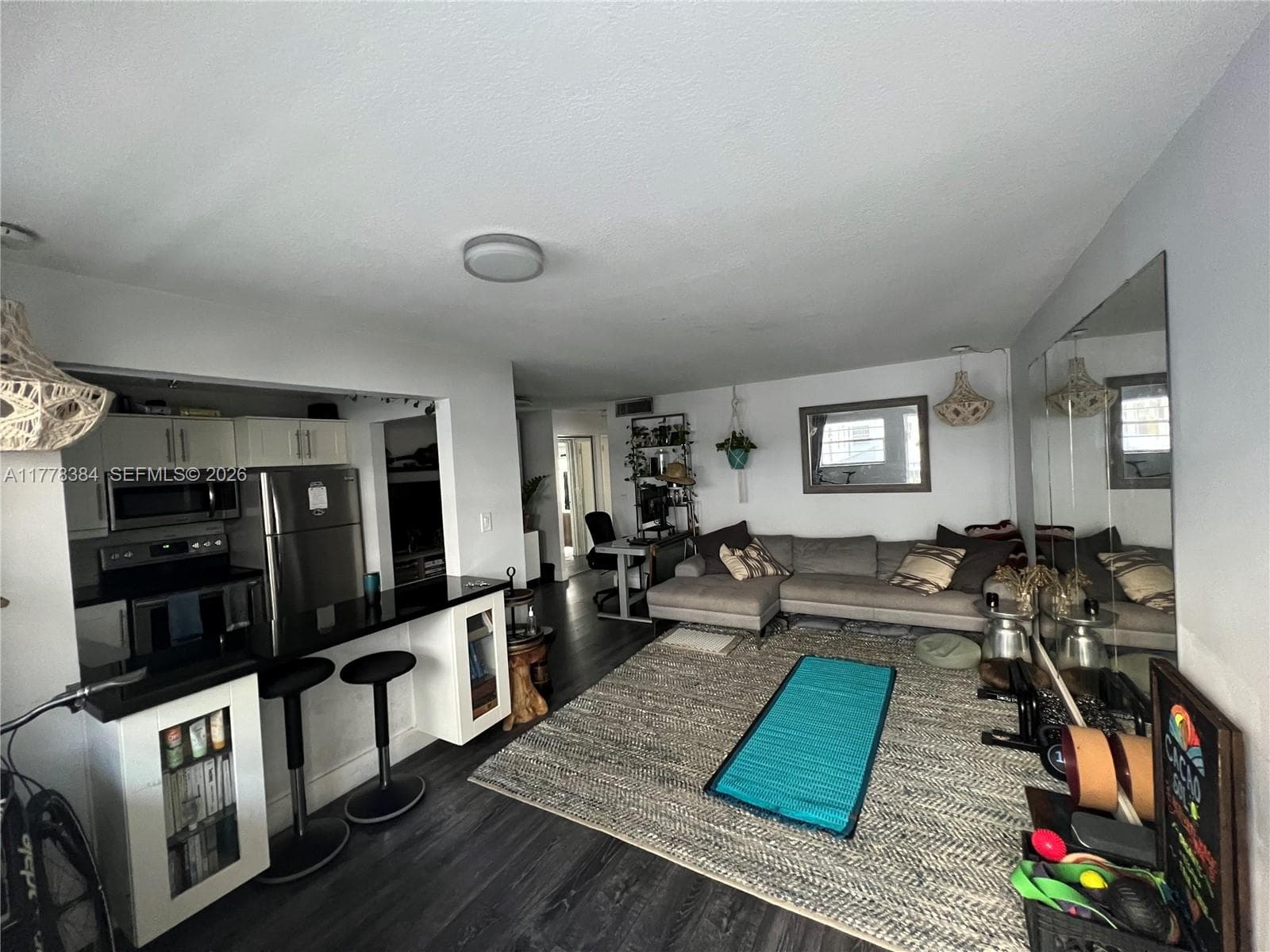 221 Meridian Ave # 206, Miami Beach FL 33139