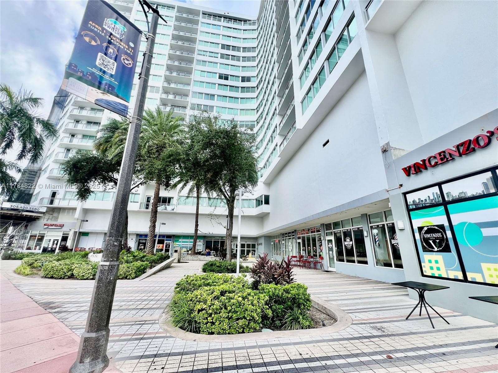 7135 Collins Ave # 621, Miami Beach FL 33141