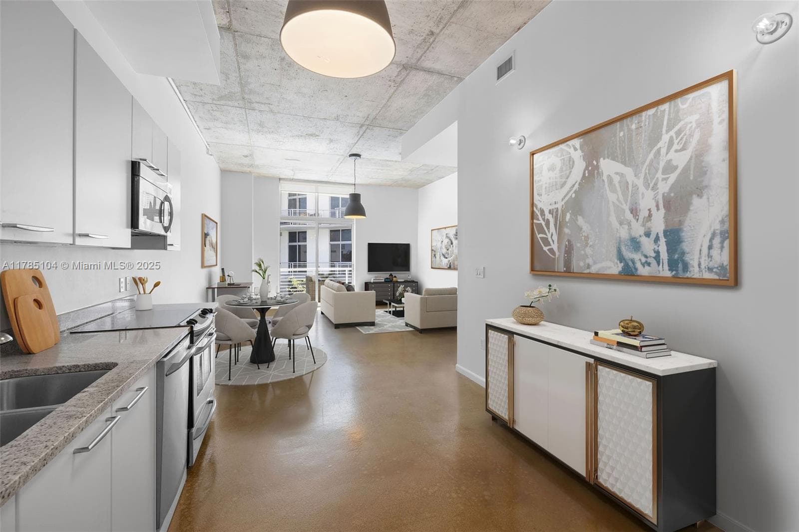 2001 Meridian Ave # 412, Miami Beach FL 33139