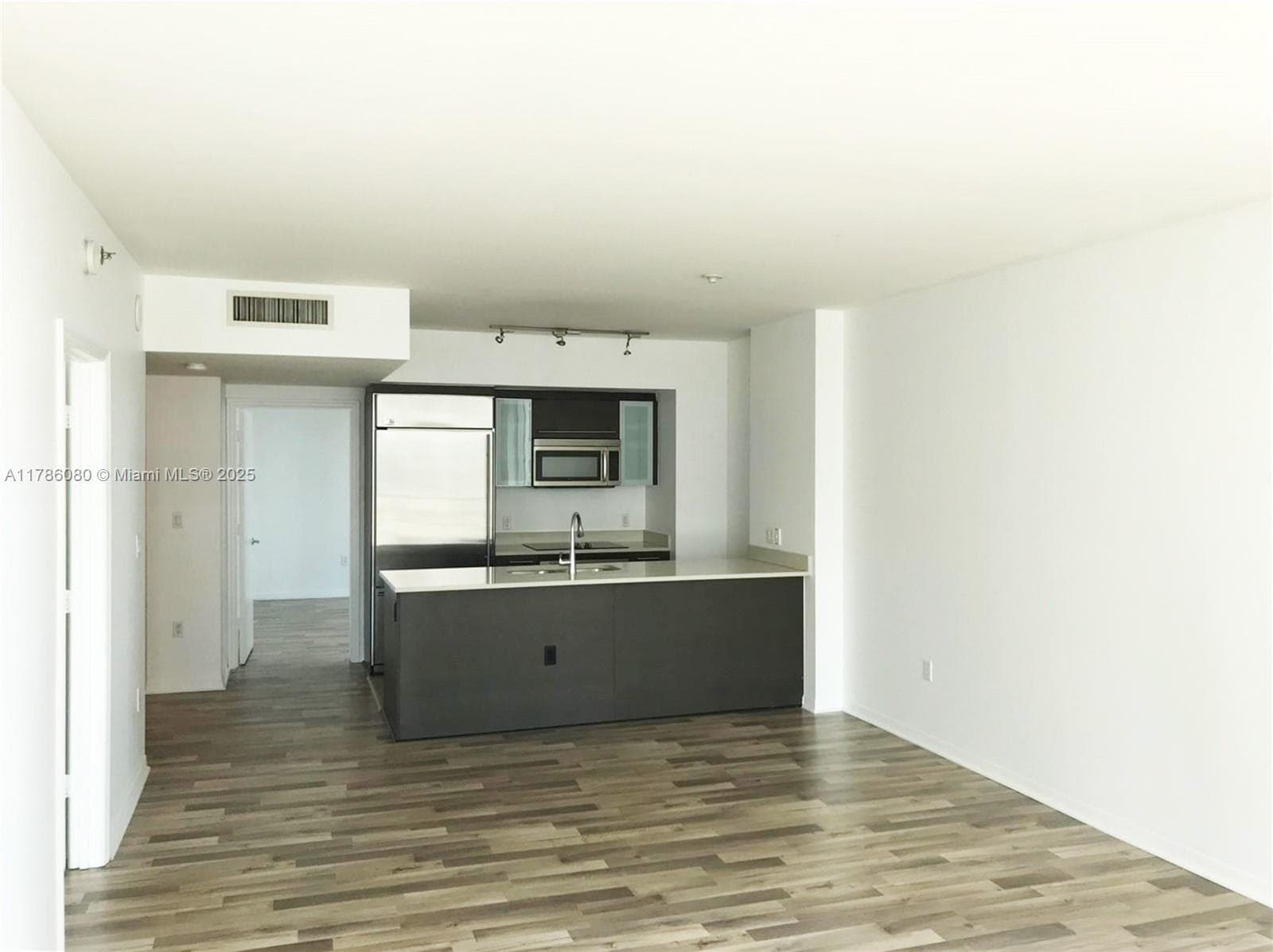 55 SE 6th St # 1610, Miami FL 33131