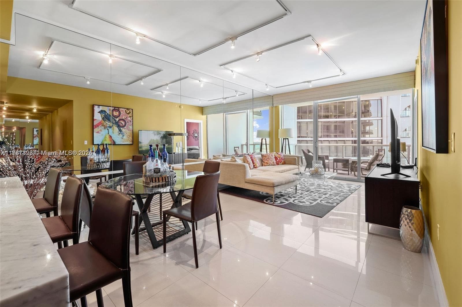 900 Biscayne Blvd # 2410, Miami FL 33132