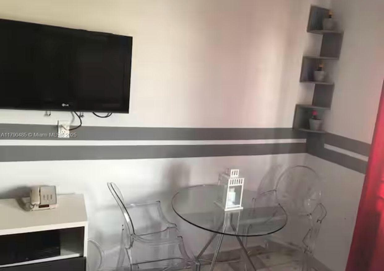 763 Pennsylvania Ave # 130, Miami Beach FL 33139