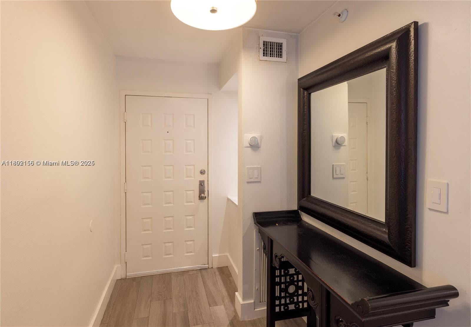 6061 Collins Ave # 7D, Miami Beach FL 33140