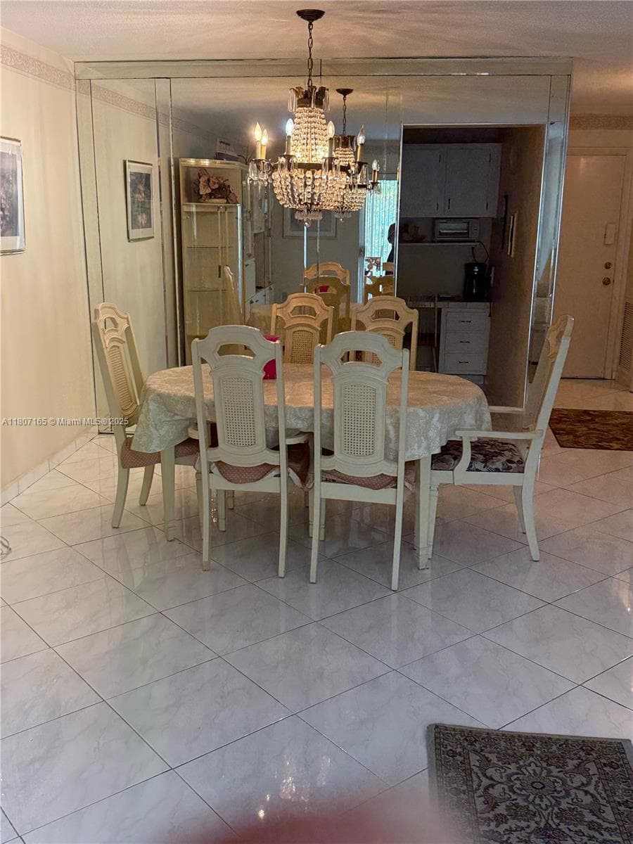 1395 NE 167th St # 203, Miami FL 33162