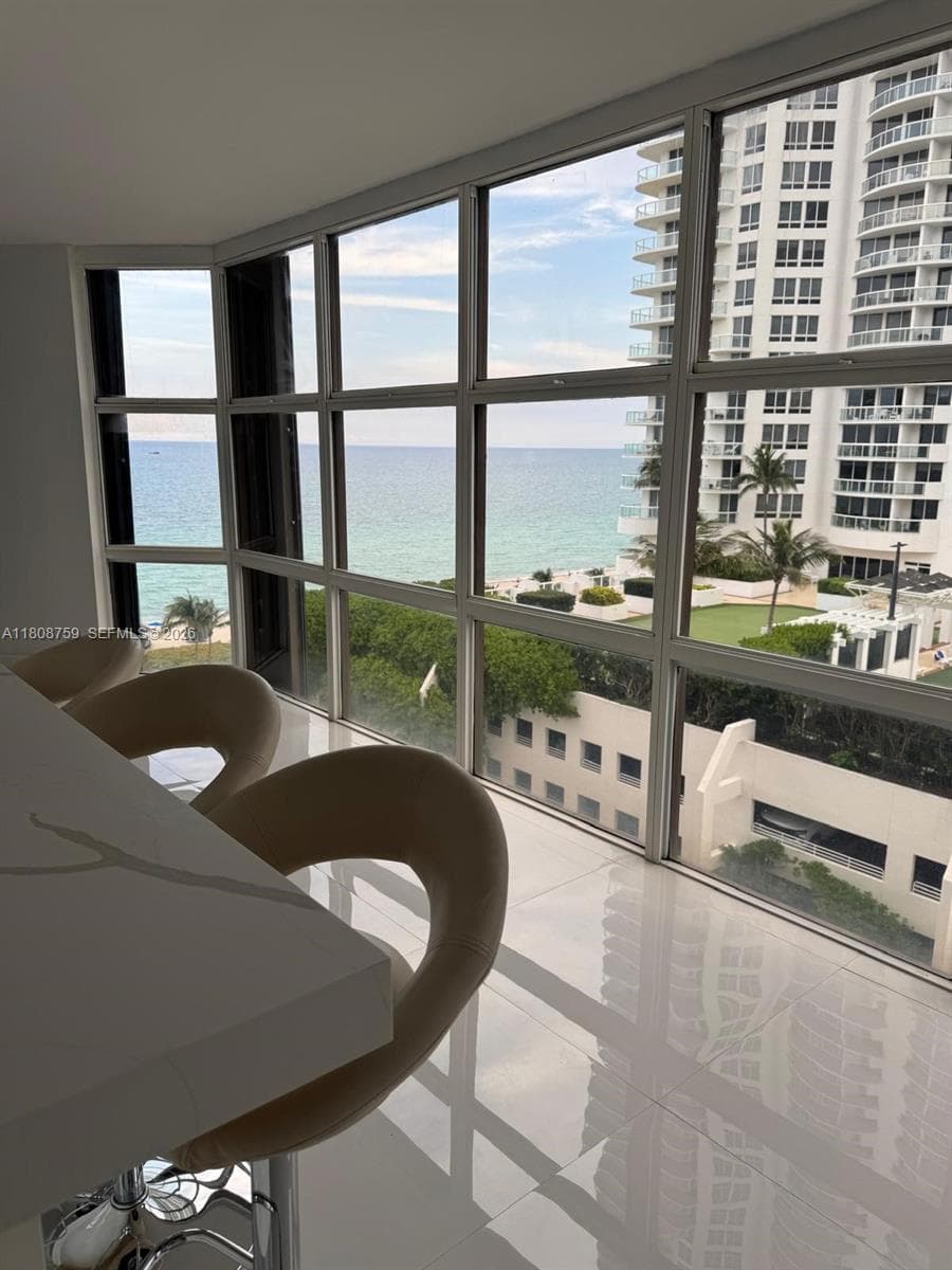 6423 Collins Ave # 1001, Miami Beach FL 33141