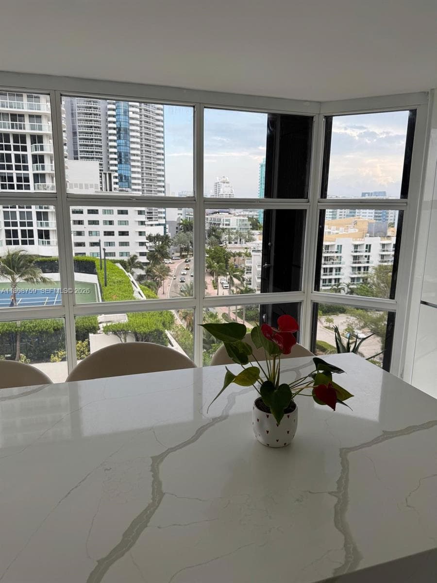 6423 Collins Ave # 1001, Miami Beach FL 33141