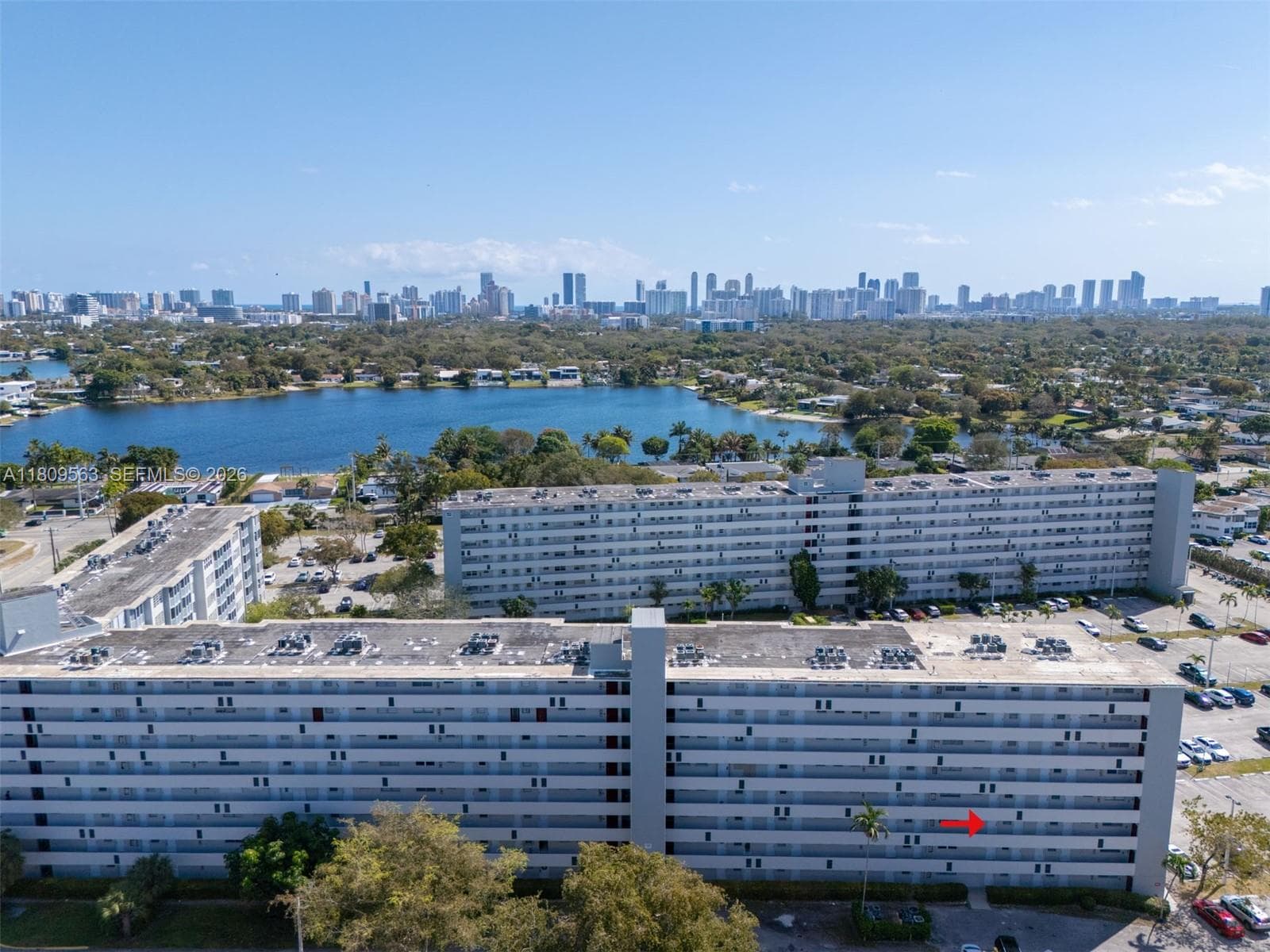 1770 NE 191st St # 1, Miami FL 33179