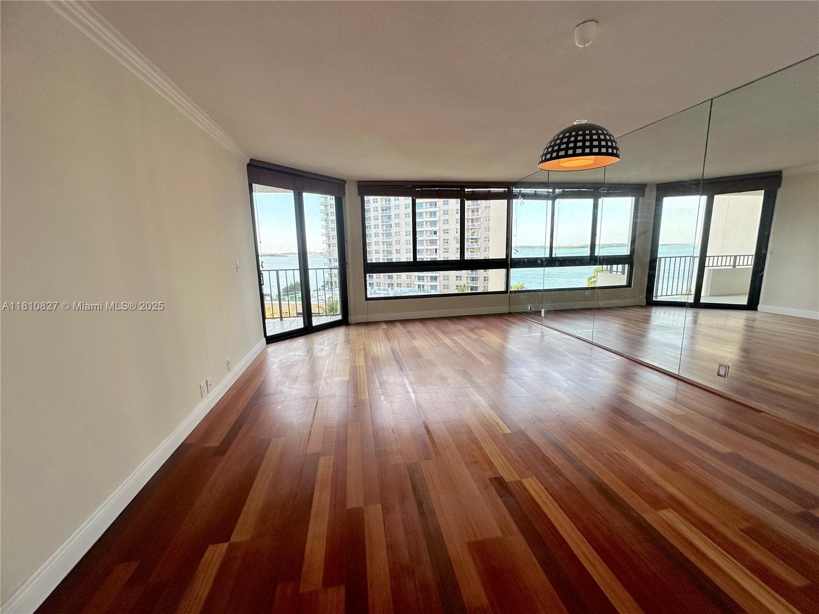 520 Brickell Key Dr # A811, Miami FL 33131