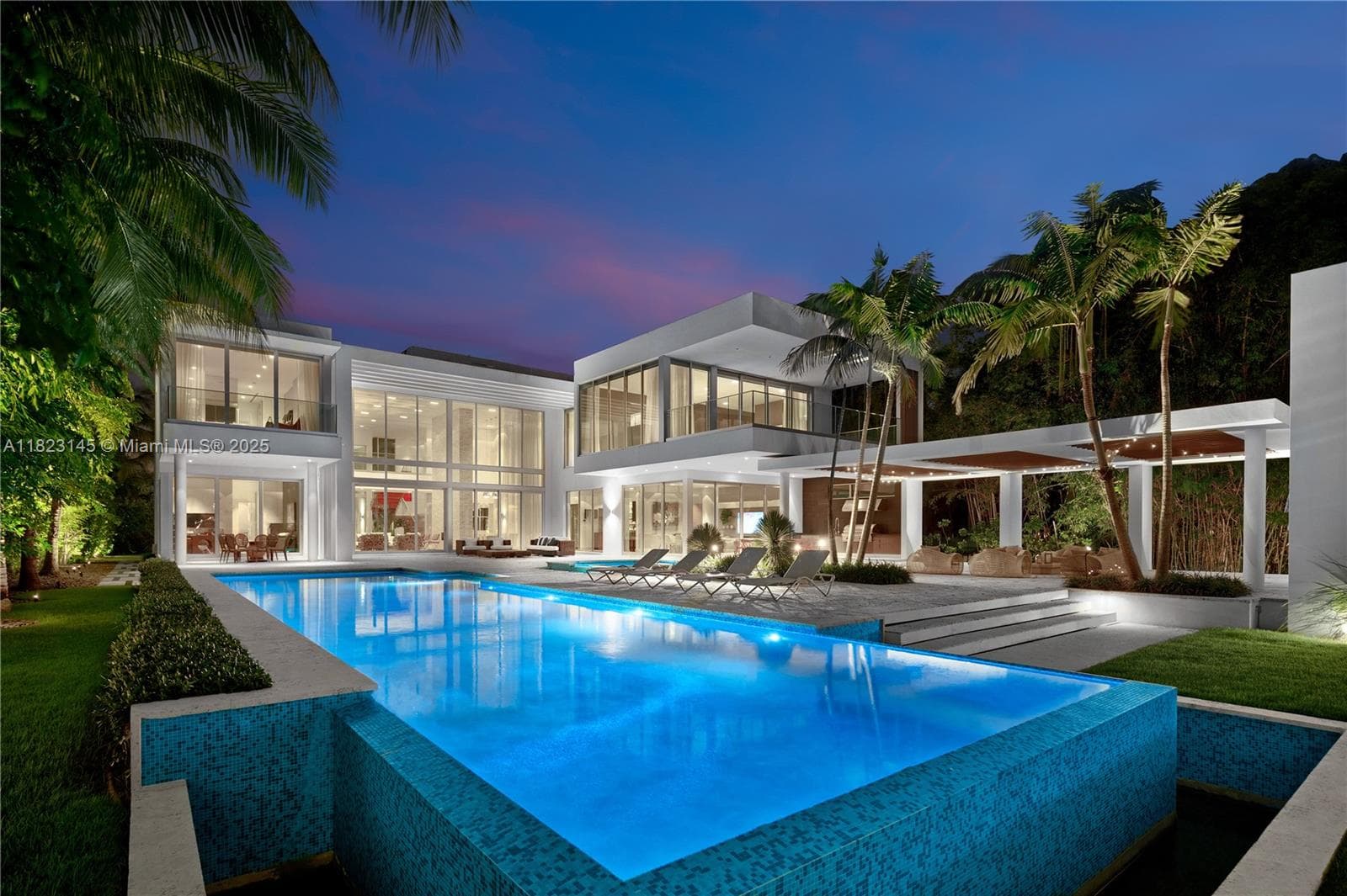 30 Palm Ave, Miami Beach FL 33139