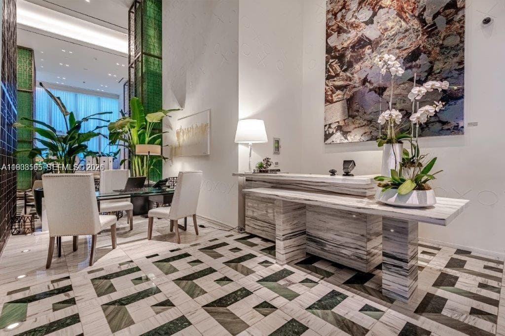 801 S Miami Ave # 4204, Miami FL 33130
