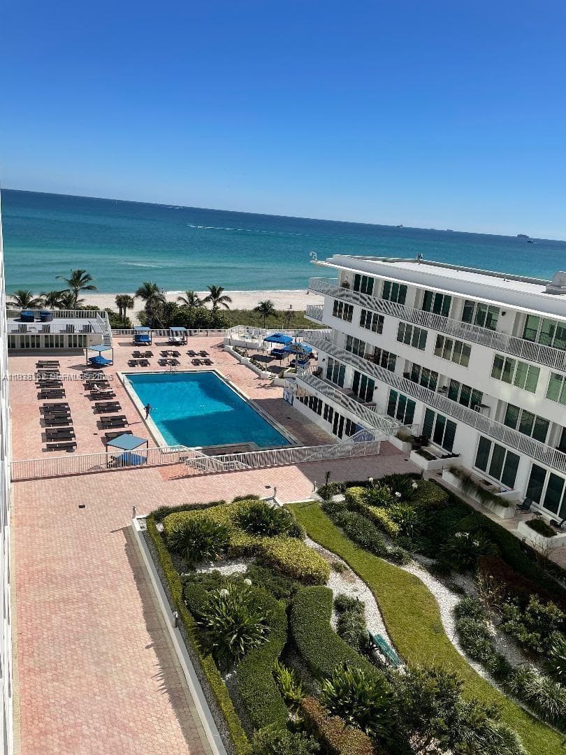 5401 Collins Ave # 514, Miami Beach FL 33140