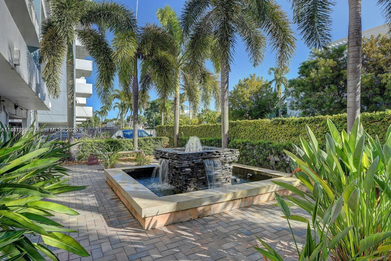 1045 10th St # 907, Miami Beach FL 33139