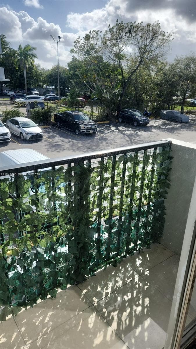 16450 NW 2nd Ave # 206, Miami FL 33169