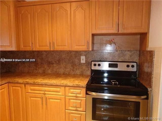 15225 NE 6th Ave # B207, Miami FL 33162