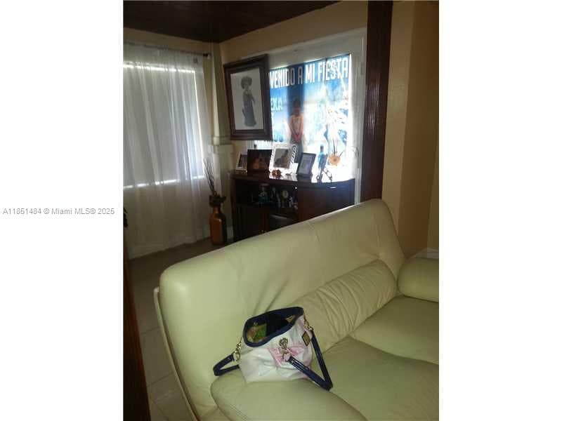 321 NW 13th Ave, Miami FL 33125