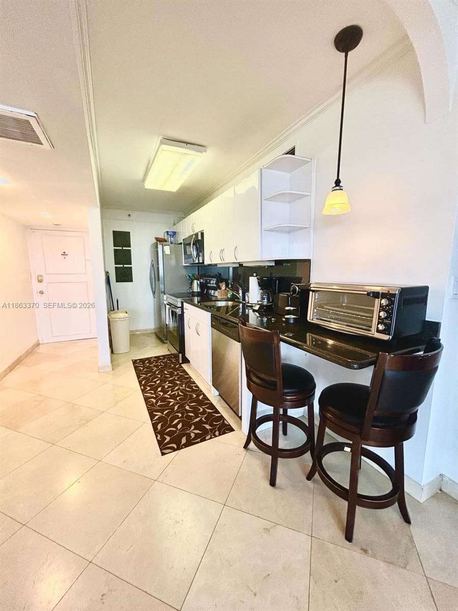 100 Lincoln Rd # 1034, Miami Beach FL 33139