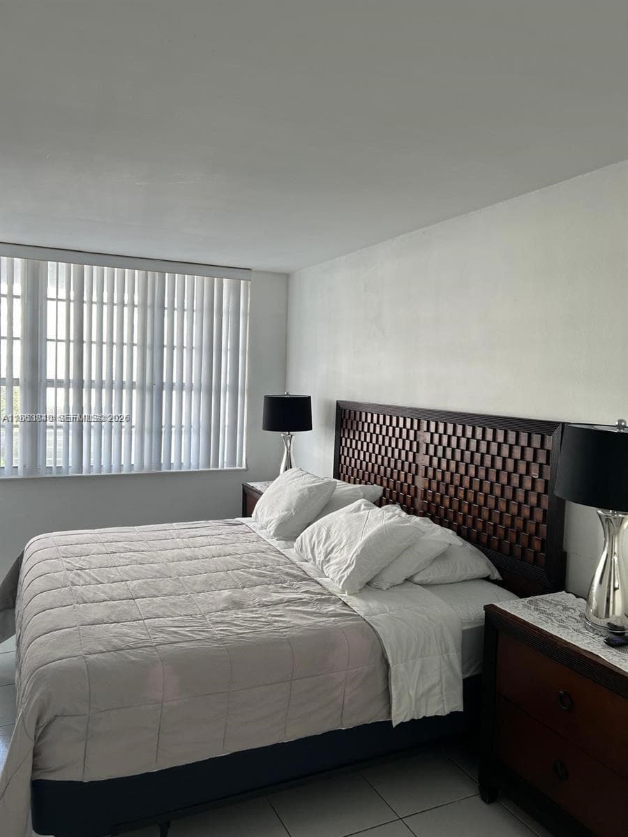 100 Lincoln Rd # 437, Miami Beach FL 33139